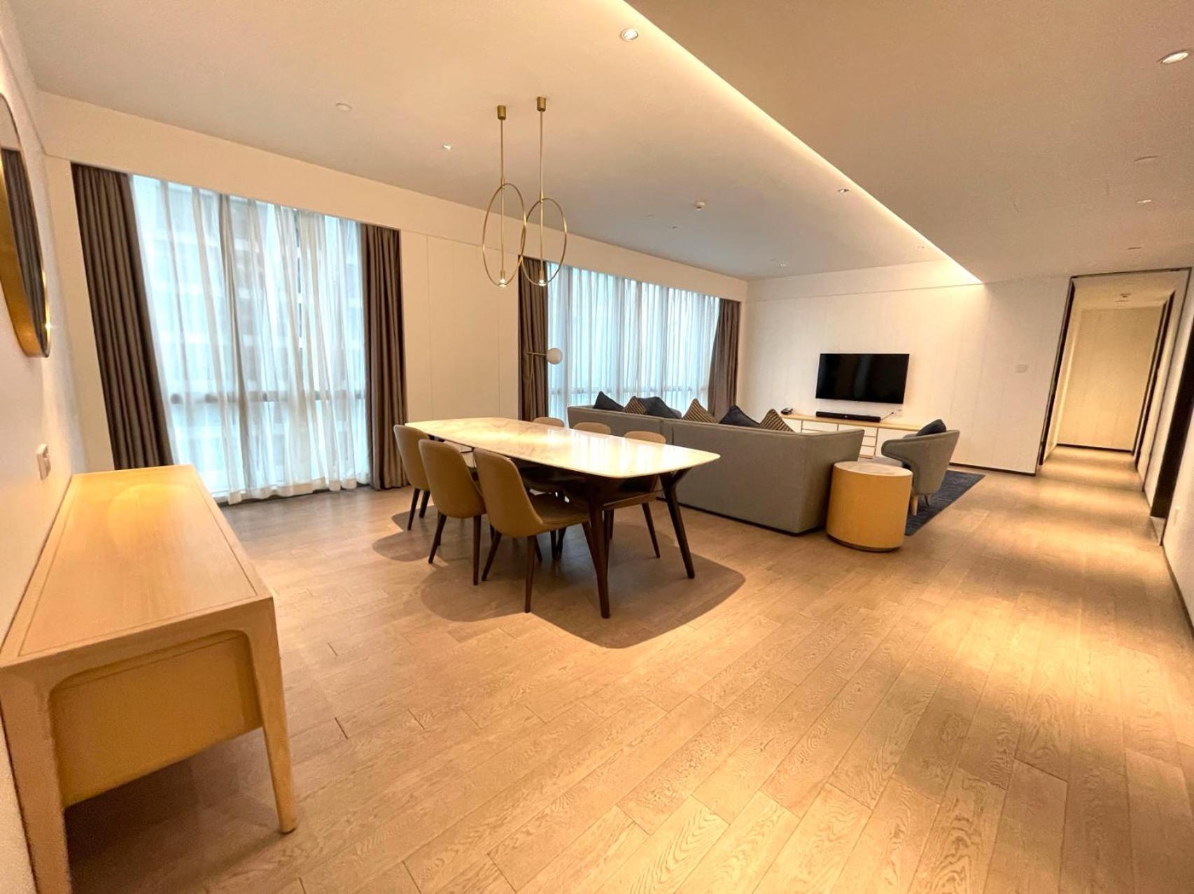 Ascott Raffles City Чунцин Экстерьер фото