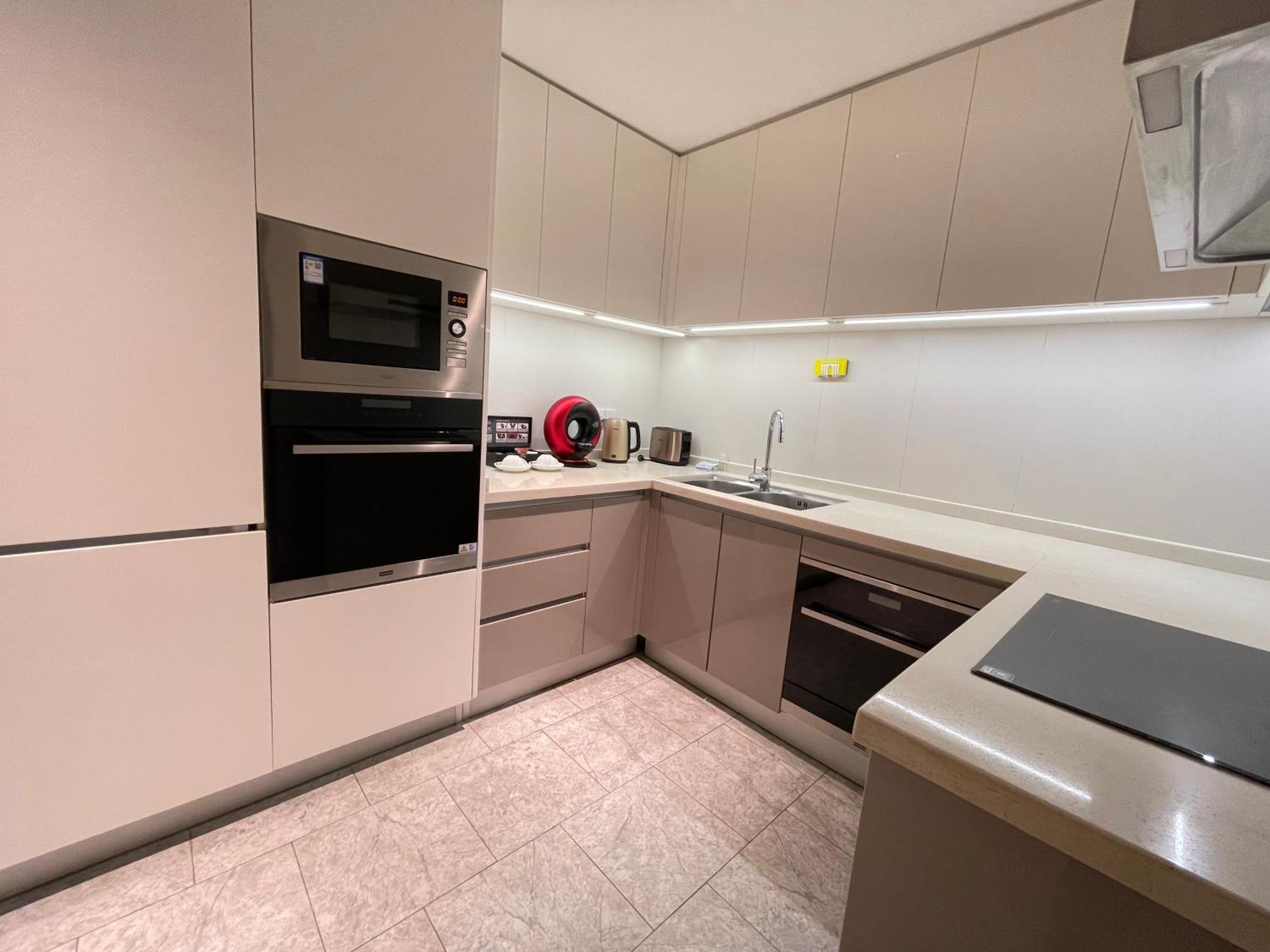 Ascott Raffles City Чунцин Экстерьер фото