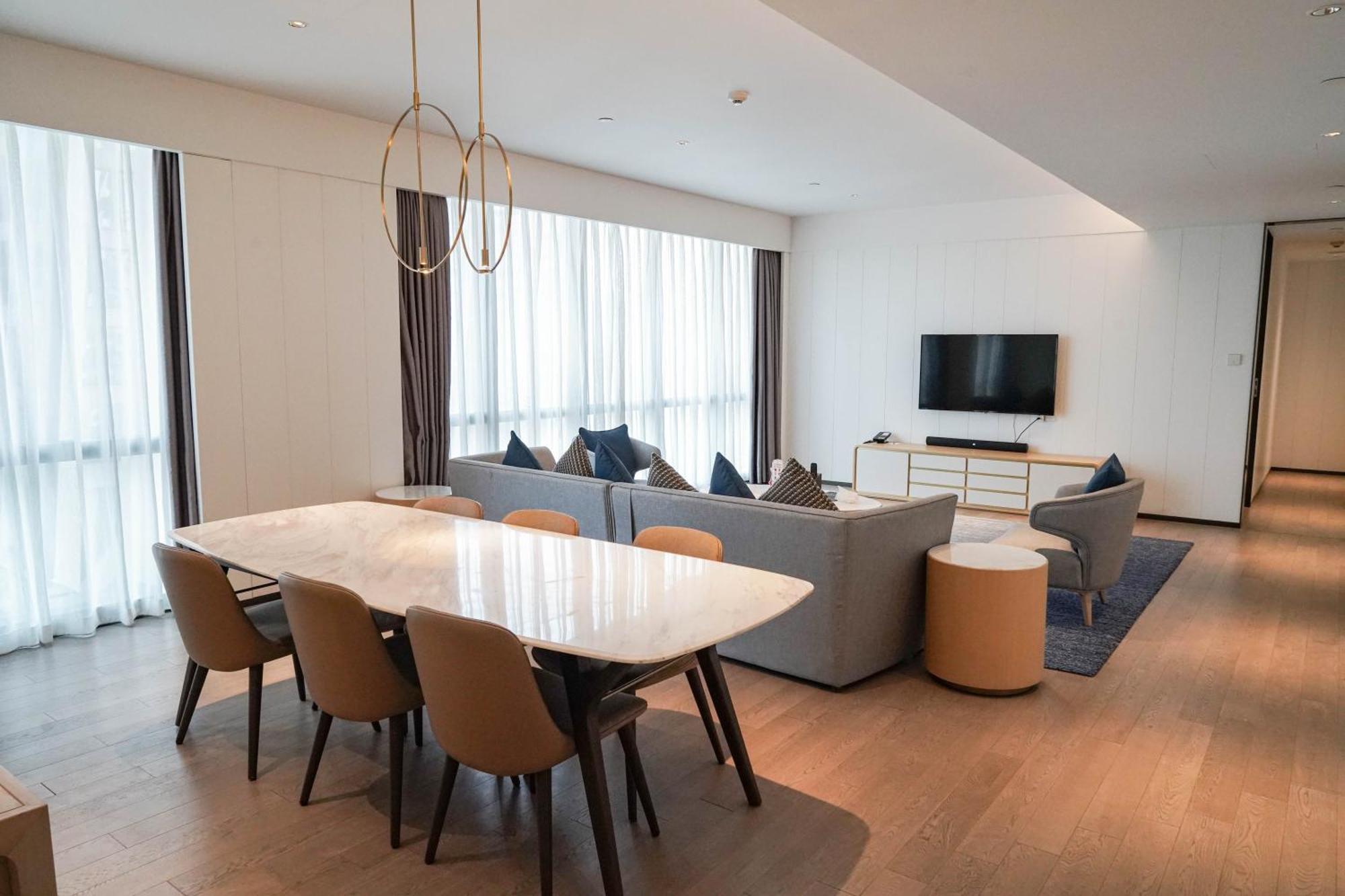 Ascott Raffles City Чунцин Экстерьер фото