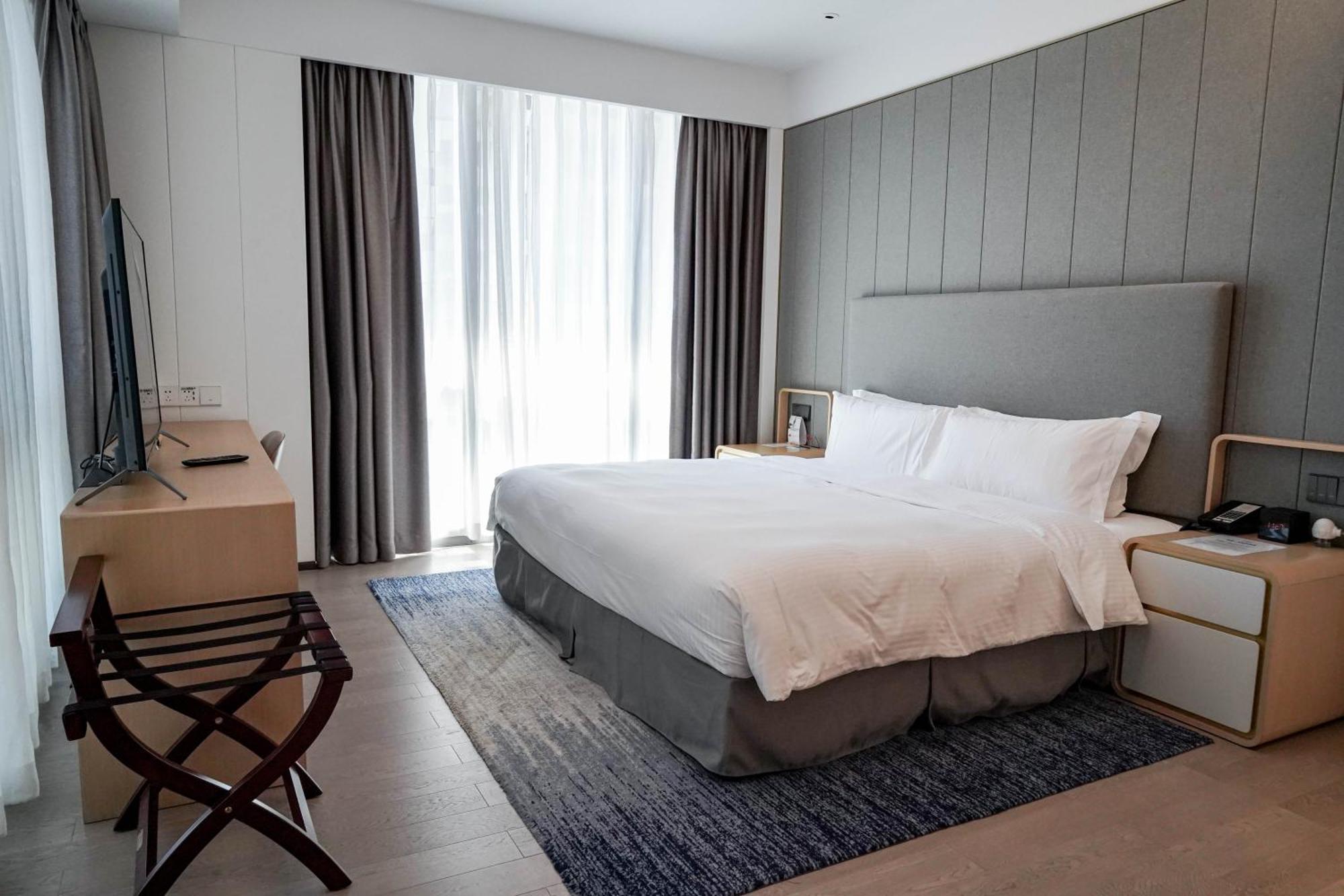 Ascott Raffles City Чунцин Экстерьер фото